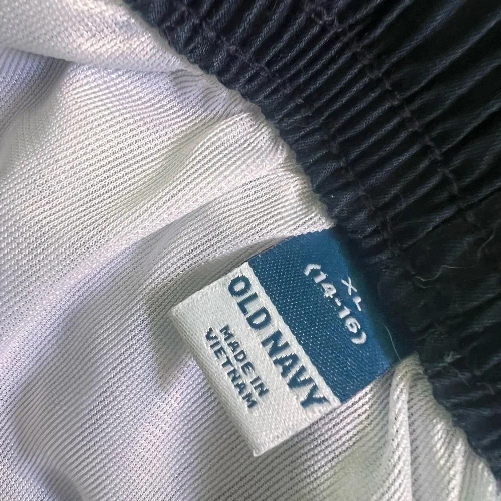 Old Navy extra faux pocket